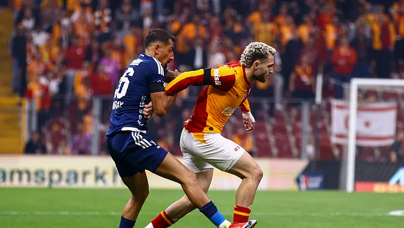 Galatasaray soyunma odasına önde gitti!