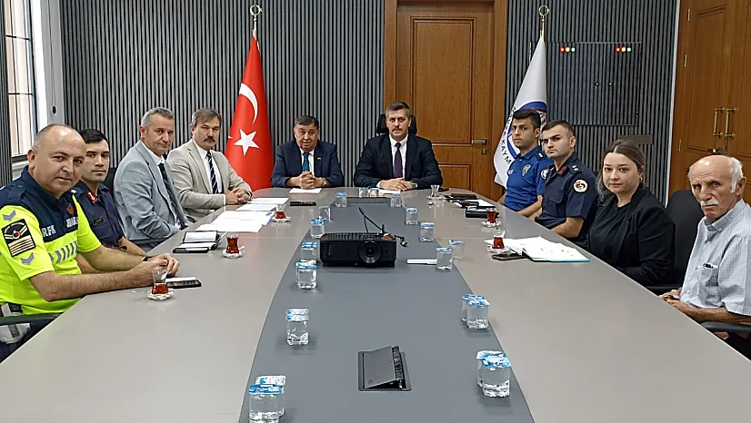 Havza'da yeni eğitim yılı öncesi kapsamlı okul güvenliği zirvesi