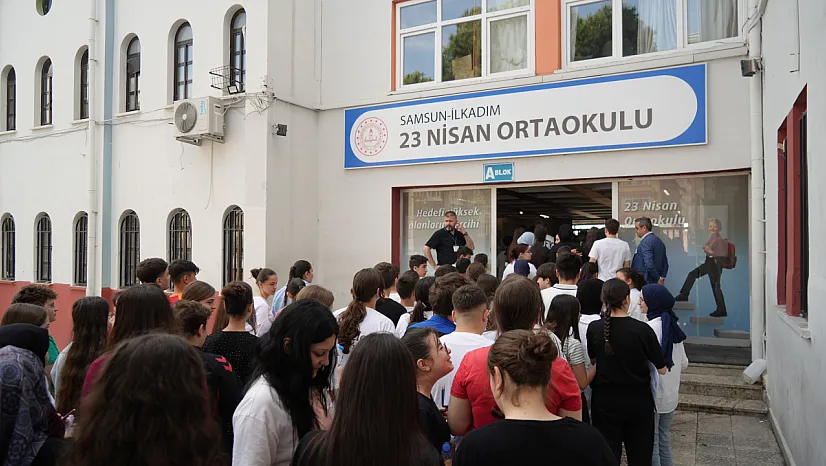 Hayallerindeki liseye girmek için yarıştılar