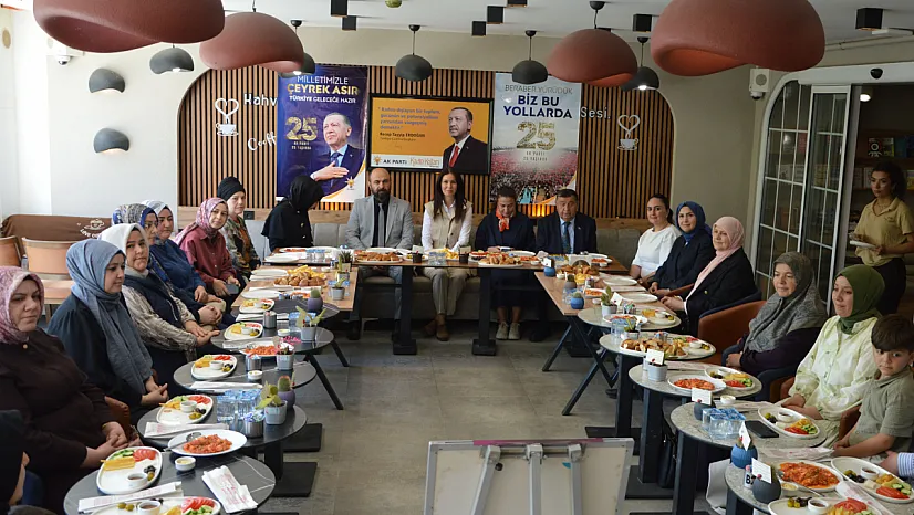 Karaaslan Havza'da kadınlarla buluştu: 'Sel dönemindeki gayretleriniz bize güç verdi'