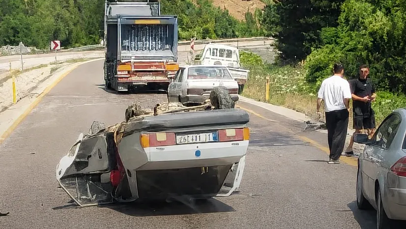 Kastamonu'da gerçekleşen trafik kazasında 3 kişi yaralandı