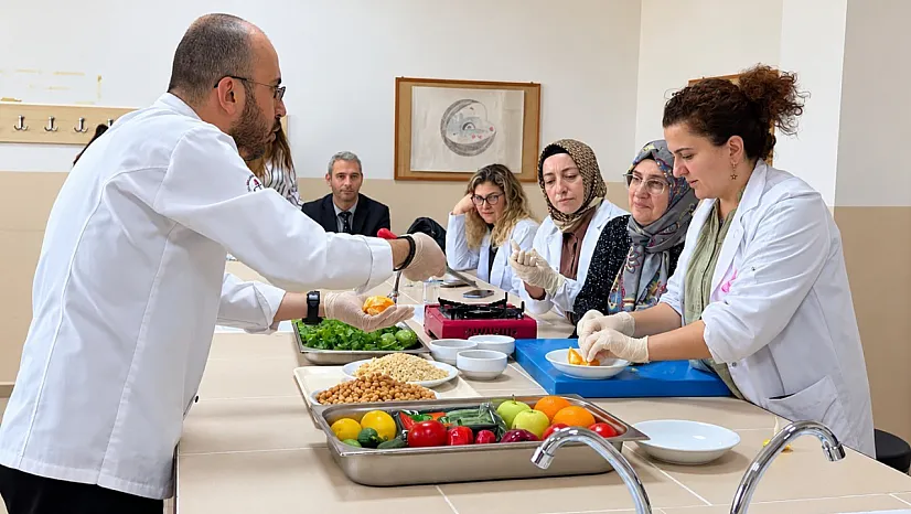 Ladik'te öğretmenler sağlıklı yemekler hazırladı