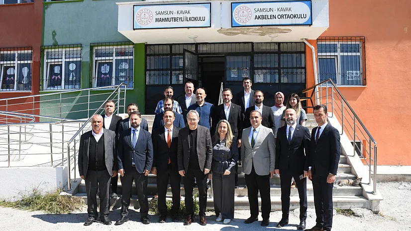 MHP Genel Başkan Yardımcısı Topsakal, Kavak'ta eğitim kurumlarını ziyaret etti