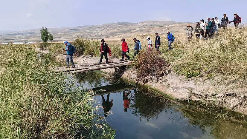 Muş'un tarihi ve doğal güzelliklerini tanıtmak için Mercimekkale'ye yürüdüler