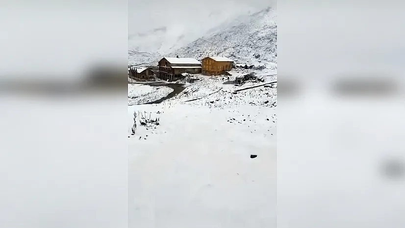 Rize'de Eylül ayında kar sürprizi