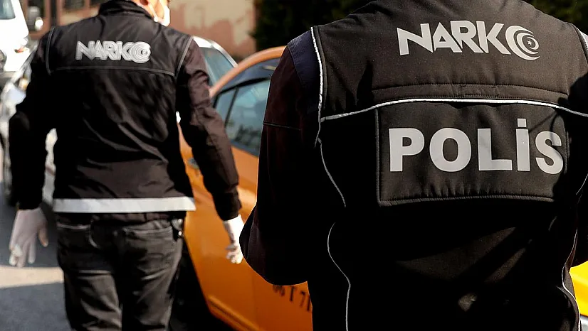 Samsun'da sıra dışı operasyon: Litrelerce sıvı uyuşturucu ele geçirildi!