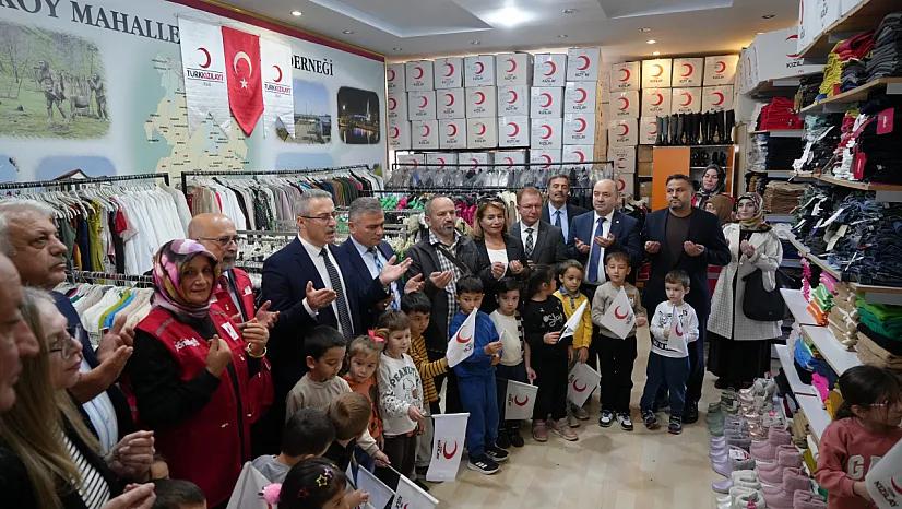 Samsun Tekkeköy'de Kızılay mağazası kış sezonuna hazırlandı