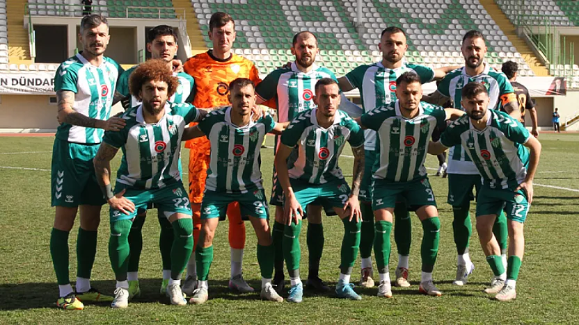 Çarşambaspor şampiyonluk yolunda yara aldı