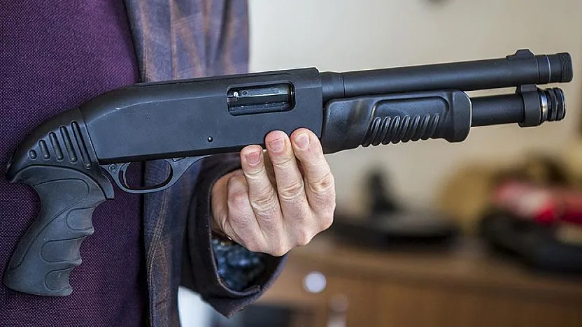 Genç zanlıdan akrabasına kurşun yağmuru