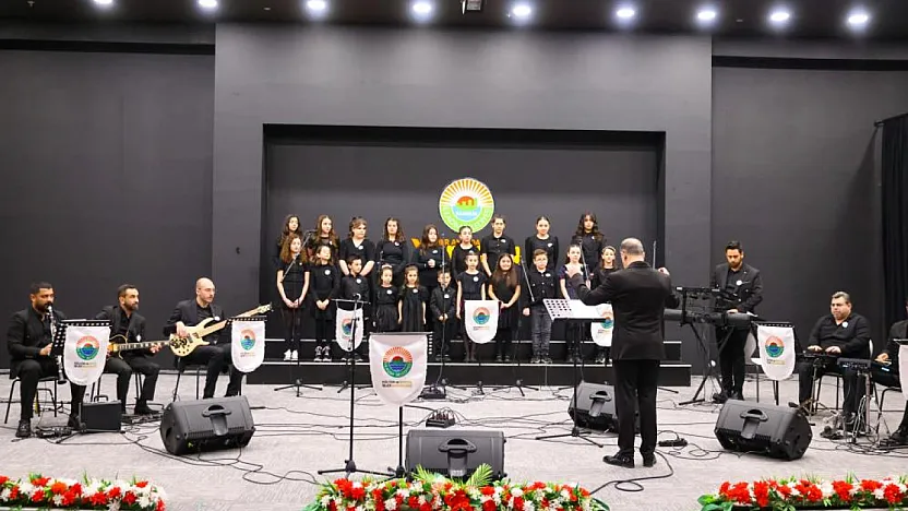 İlkadım belediyesi Barış Manço'yu andı