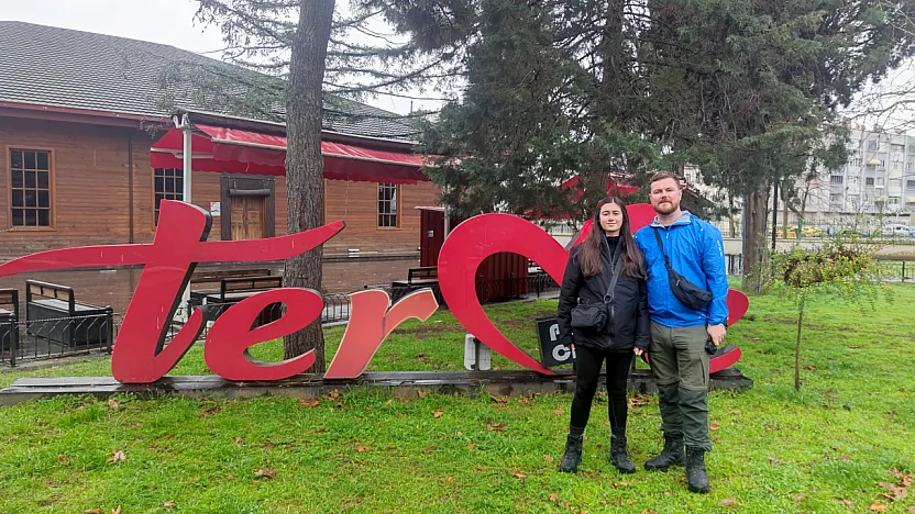 İngiltere'den Vietnam'a Yürüyen Gezginler Terme'ye Ulaştı