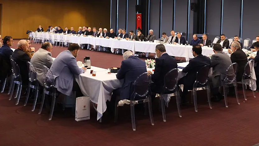 Samsun AK Parti'den eski ilçe başkanlarına vefa buluşması