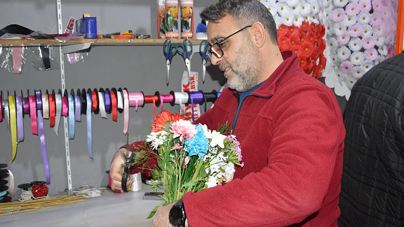 Samsun'da çiçekçiler talebe yetişemiyor