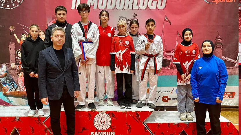 Samsun'daki şampiyonaya Salıpazarılı sporcular damga vurdu