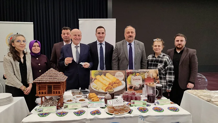 Tescilli Kestane Balı stantlardaki yerini aldı