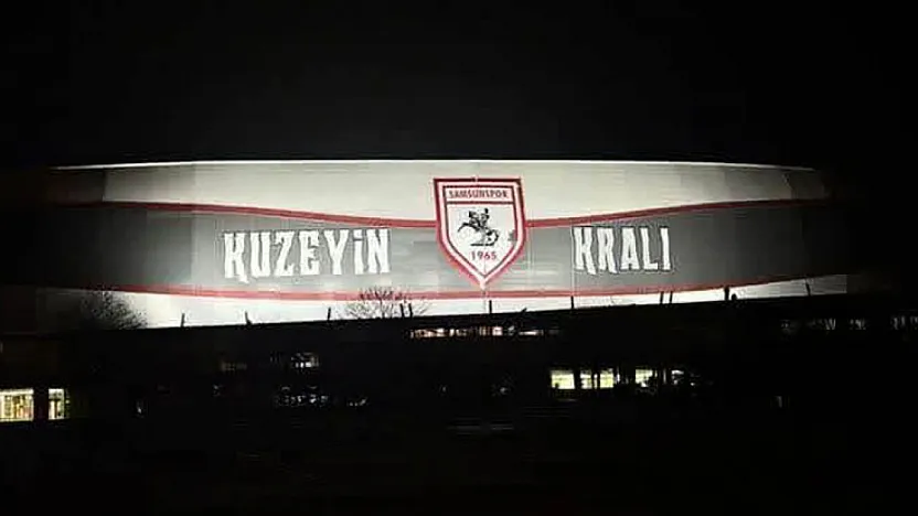 Yoldan geçenler gözlerini alamıyor! 'Kuzeyin Kralı' artık ışıl ışıl!