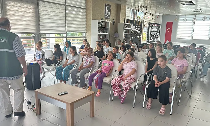 Bafra'da Gençleri Bilinçlendiren Adım: Bağımlılıkla Mücadele Semineri