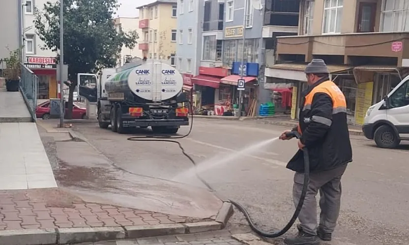Canik sokakları ve caddeleri daha temiz bir görünüme kavuşuyor !