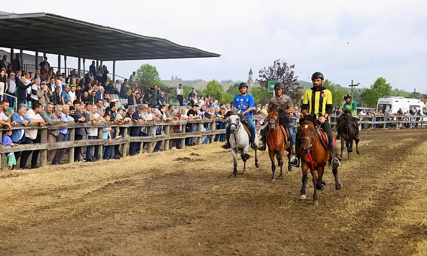 Çarşamba Rahvan At Yarışlarına son 2 gün