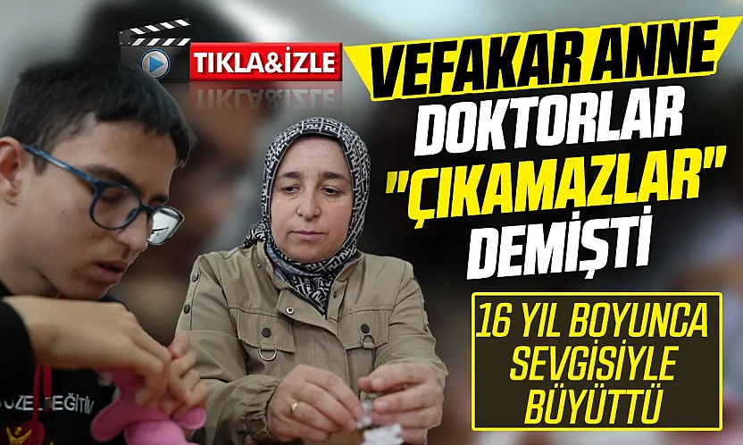 Doktorların yaşamaz dediği ikizlerini hayata hazırlıyor