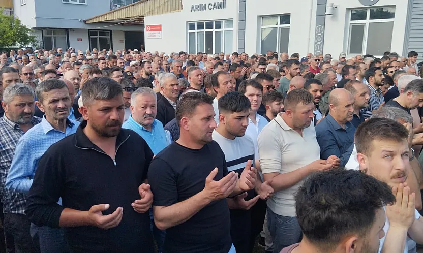 Fabrikadaki elektrik faciasında ölen Yunus Çekiç defnedildi
