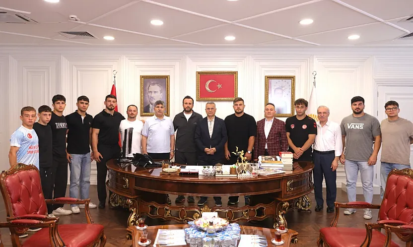 Kırkpınar'a İlkadım damgası.. 9 pehlivan yola çıktı