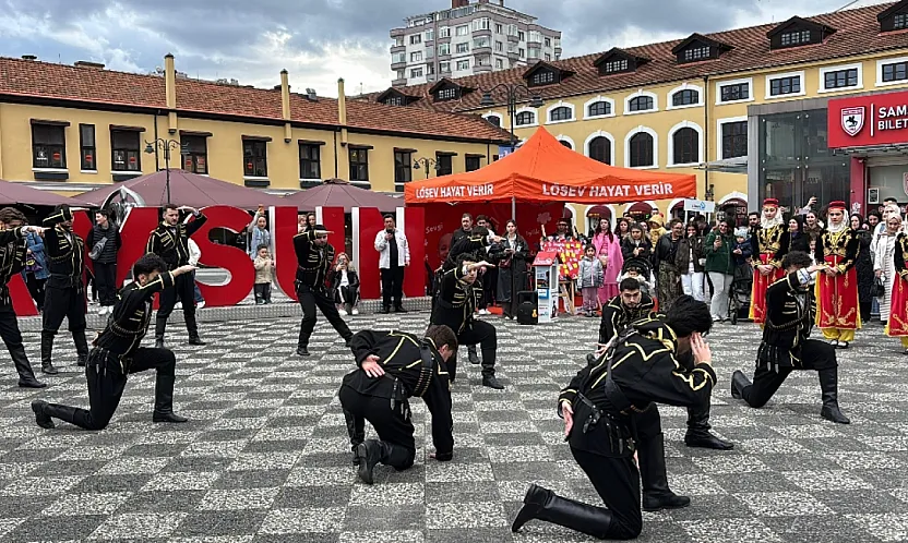 LÖSEV'den sevgi gününde farkındalık etkinliği