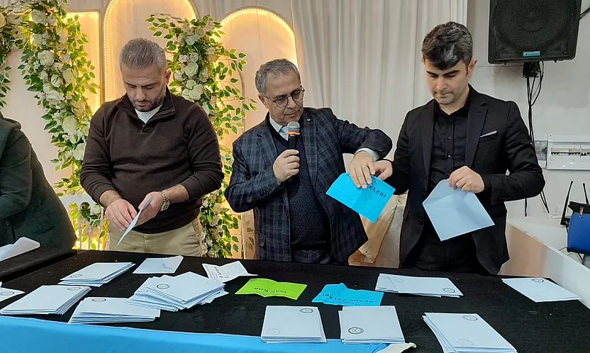 Salıpazarı Şoförler ve Otomobilciler Esnaf Odası'nda başkan değişti