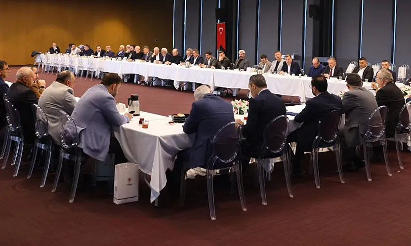 Samsun AK Parti'den eski ilçe başkanlarına vefa buluşması