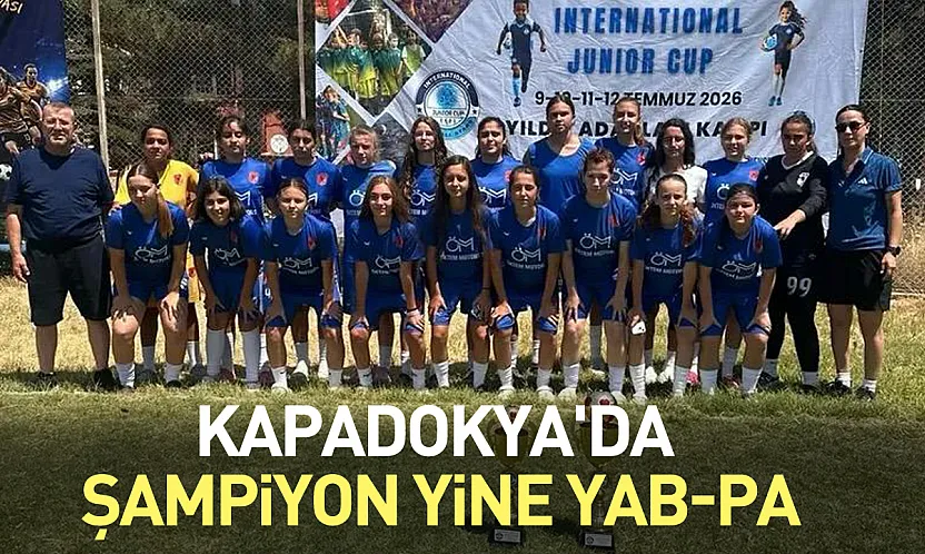 Samsun'un kızları kupayı bırakmadı