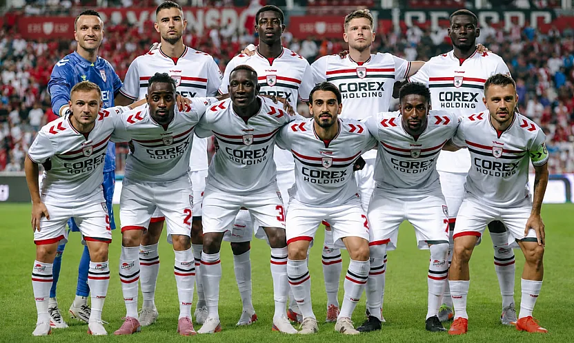 Samsunspor - Fenerbahçe maçının ilk 11'ler belli oldu