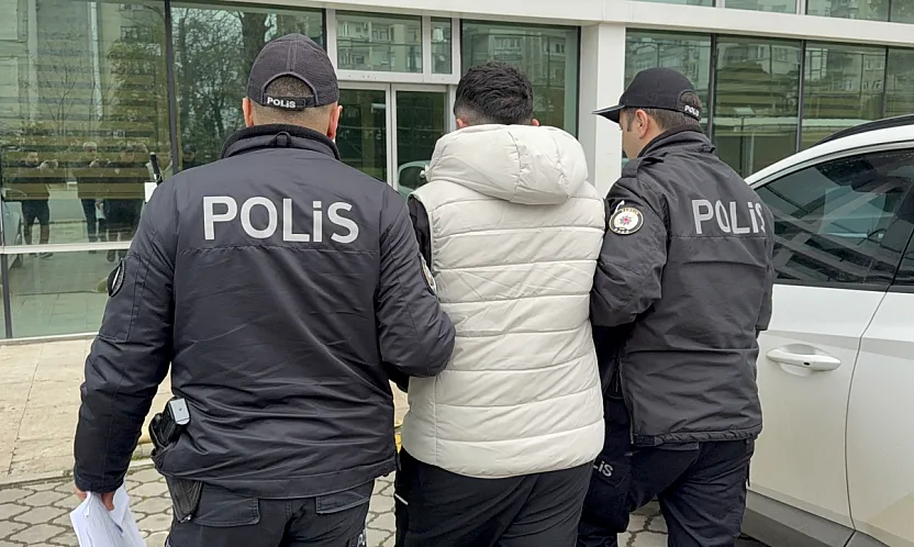 Trabzonspor'un otobüsünü taşlayanlar gözaltında: 4'ü çocuk