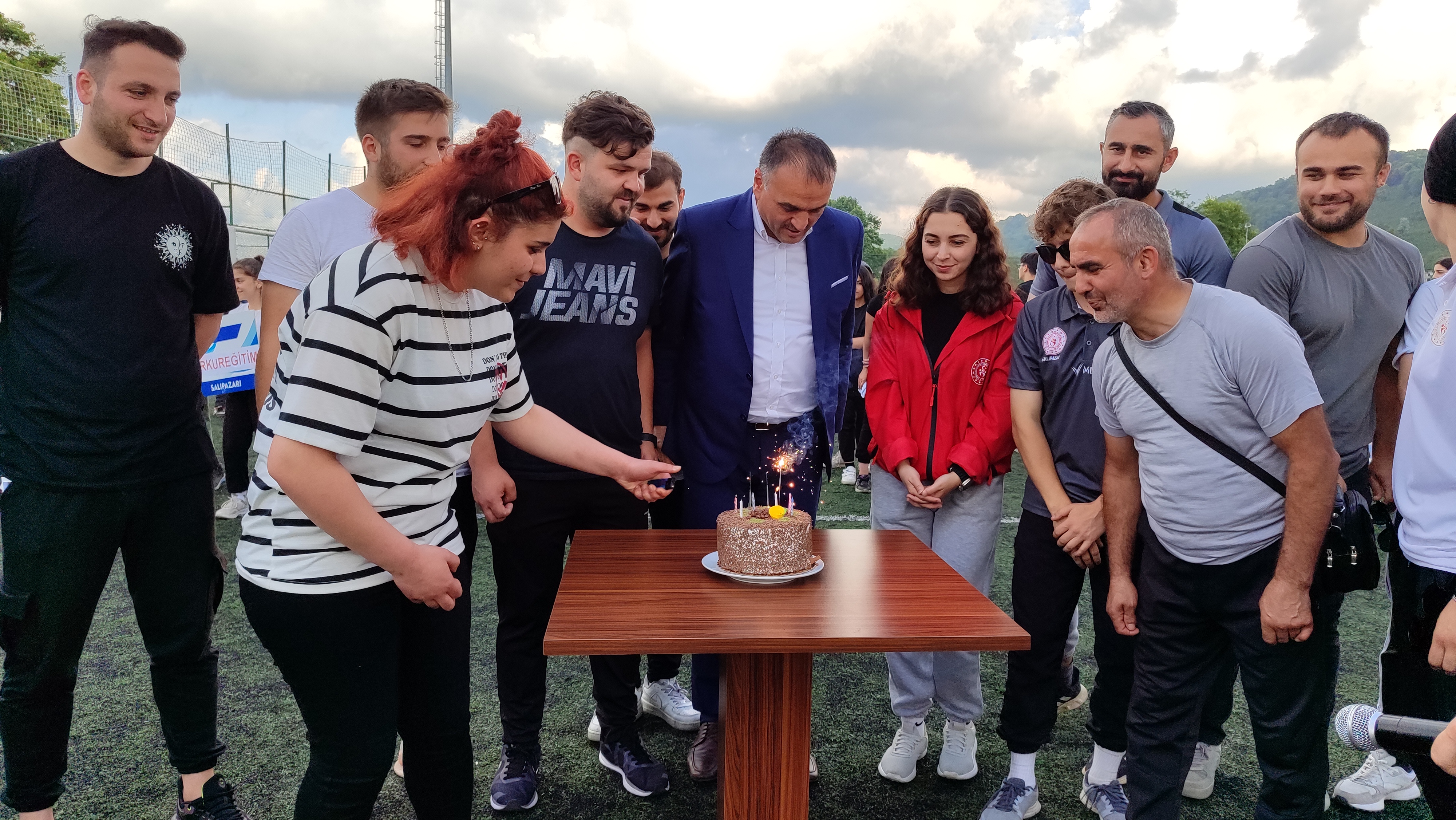 aa-20230622-31492414-31492412-salipazarinda-antrenorler-gunu-kutlandi.jpg