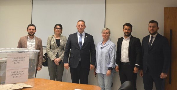 aa-20231022-32483433-32483432-bafra-tso-kadin-girisimciler-ve-genc-girisimcileri-kurulu-secimleri-tamamlandi.jpg
