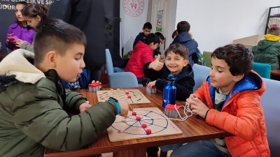 aa-20231129-33054030-33054027-salipazari-ilcesinde-ahsap-akil-ve-strateji-oyunlari-sergisi-acildi.jpg