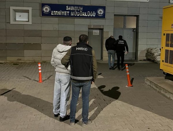 aa-20240106-33370510-33370509-samsunda-uyusturucu-operasyonlarinda-7-kisi-yakalandi.jpg