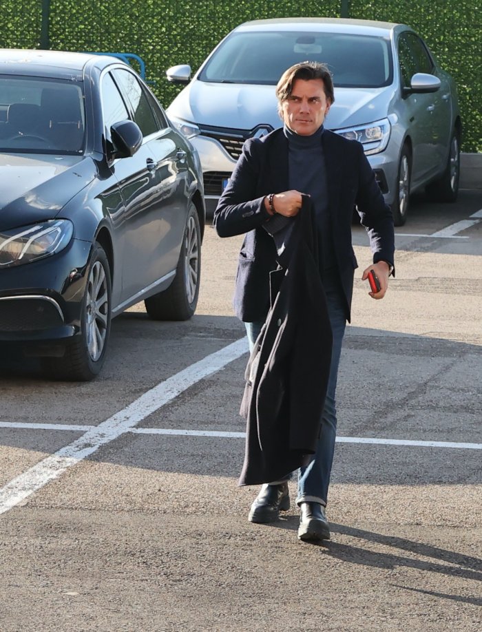 aa-20240114-33435571-33435570-vincenzo-montella-samsunspor-futbol-akademisini-ziyaret-etti.jpg