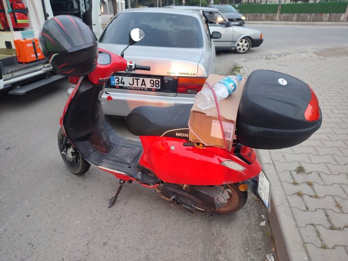 aa-20250526-38090950-38090949-samsunda-devrilen-motosikletin-surucusu-yaralandi.jpg